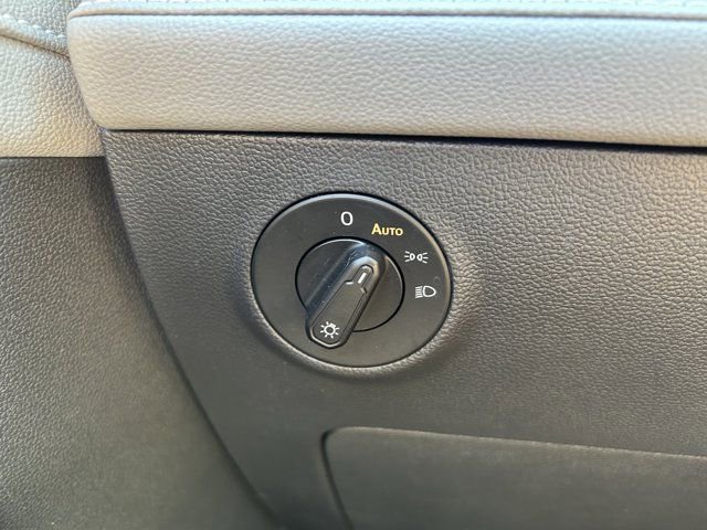 Certified 2024 Volkswagen Taos SE AWD/4WD image 19
