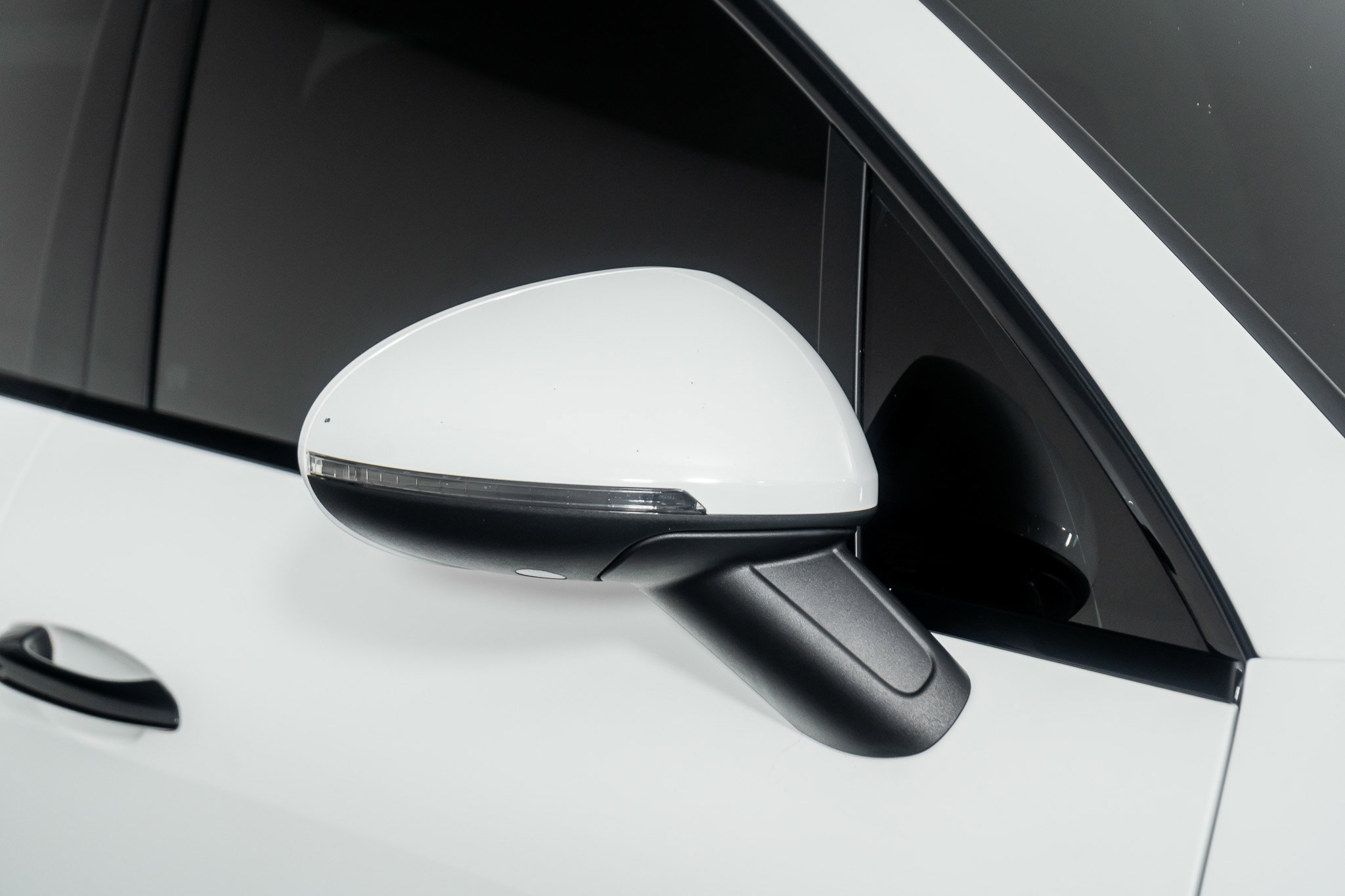 Used 2017 Porsche Macan S image 23