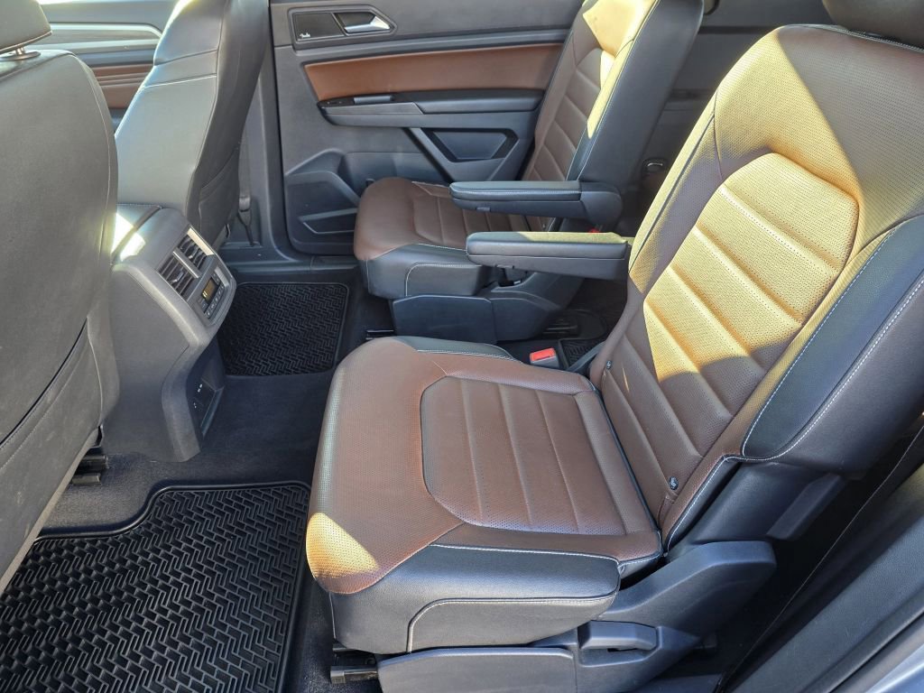 Used 2021 Volkswagen Atlas SEL Premium image 34