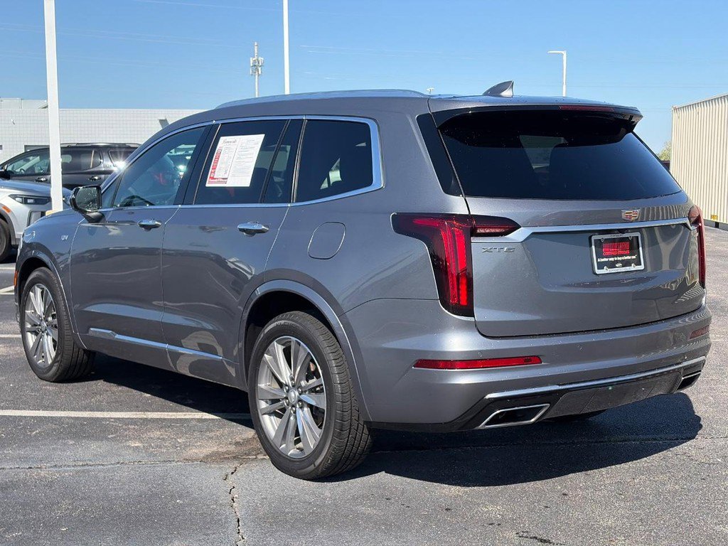 Used 2022 Cadillac XT6 Premium Luxury FWD image 7