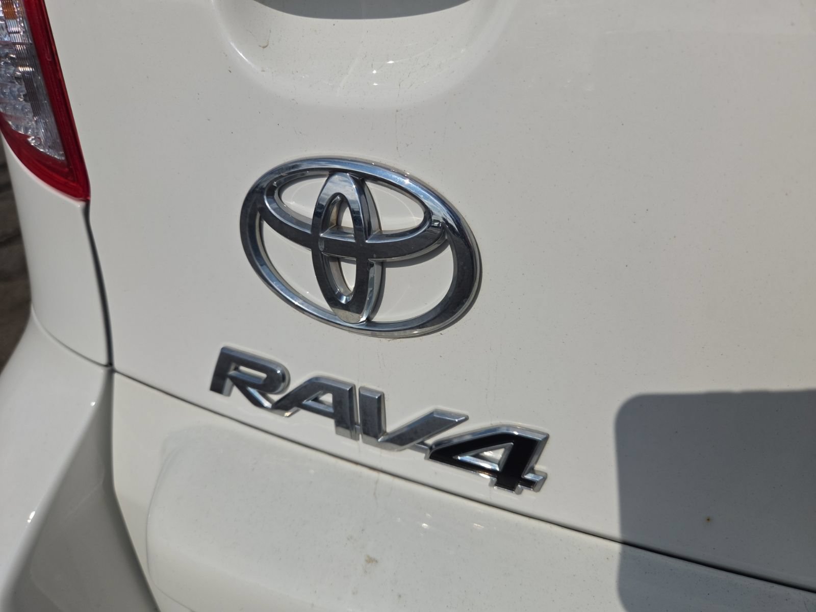 Used 2012 Toyota RAV4 4WD w/ Value Pkg image 9