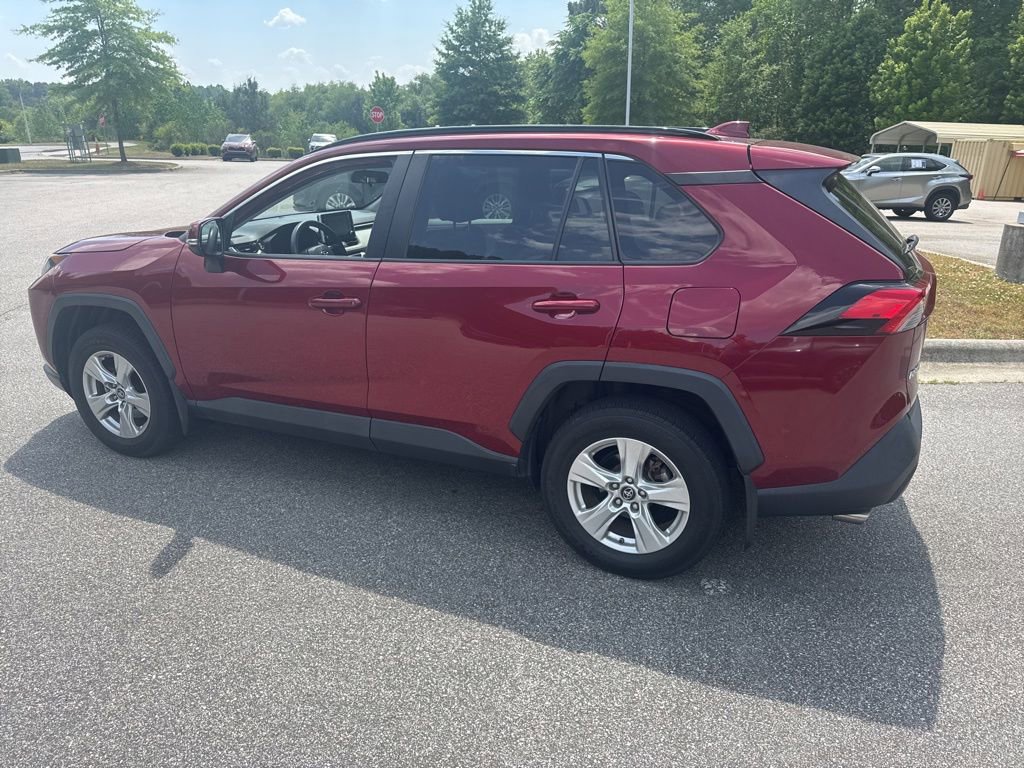 Used 2019 Toyota RAV4 XLE w/ Convenience Package AWD/4WD image 2