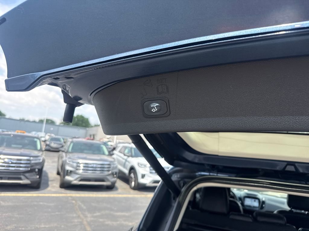 Used 2018 Ford Escape SEL FWD image 13