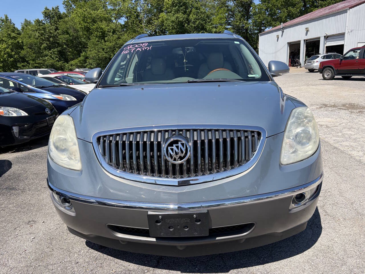 Used 2008 Buick Enclave CXL w/ Entertainment Package #3 AWD/4WD image 4