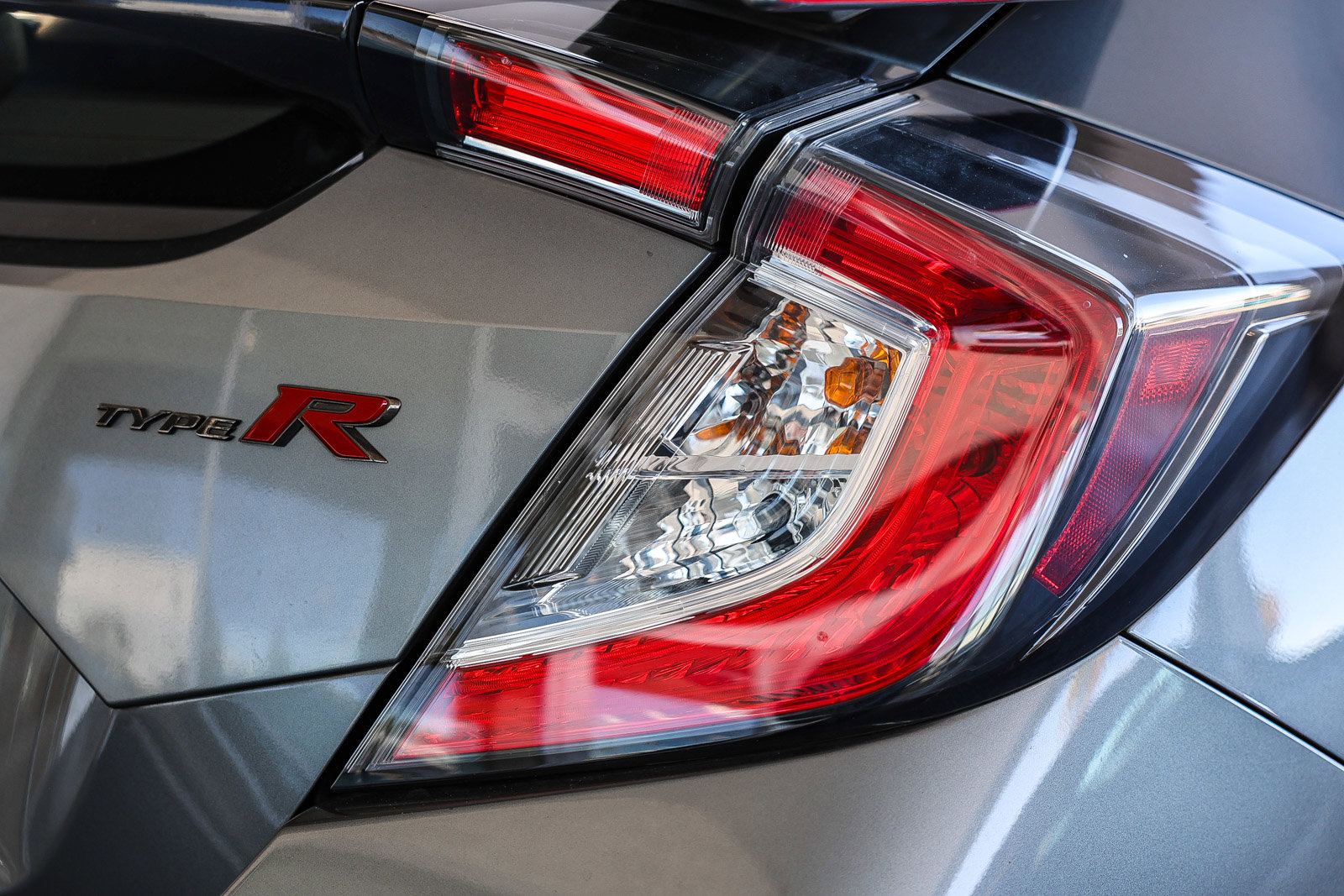 Used 2018 Honda Civic Type R image 11