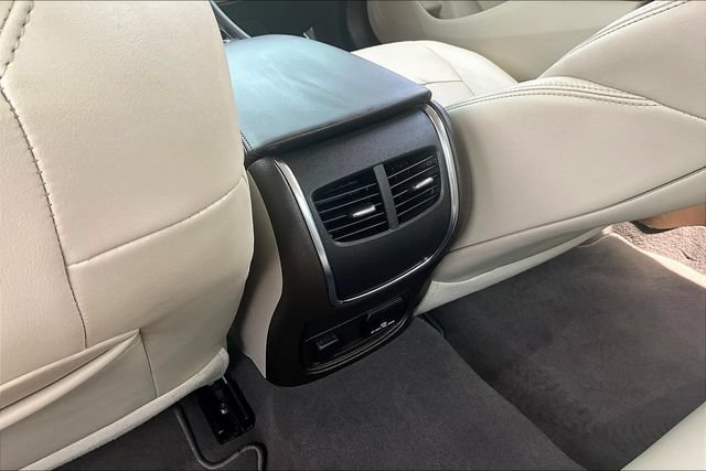 Used 2018 Buick LaCrosse Premium FWD image 10