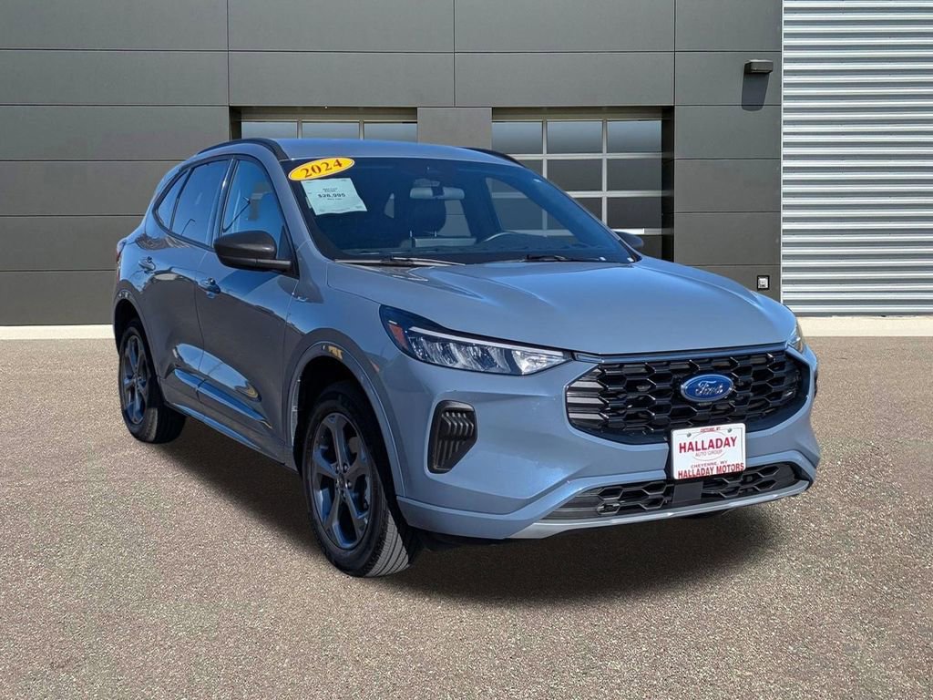 Used 2024 Ford Escape ST-Line w/ Tech Pack #1 image 3