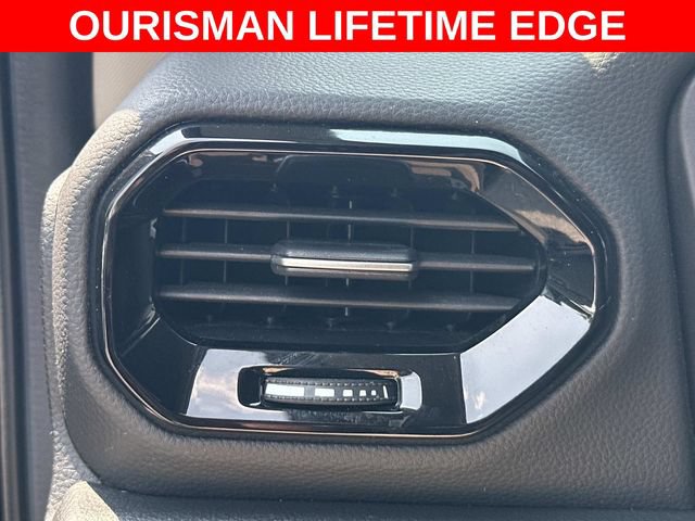 Used 2025 Honda Pilot Touring image 27