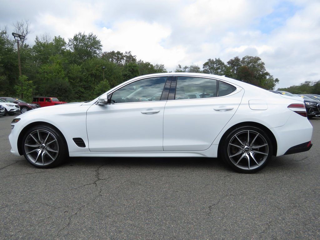 Used 2022 Genesis G70 2.0T w/ Prestige Package image 11