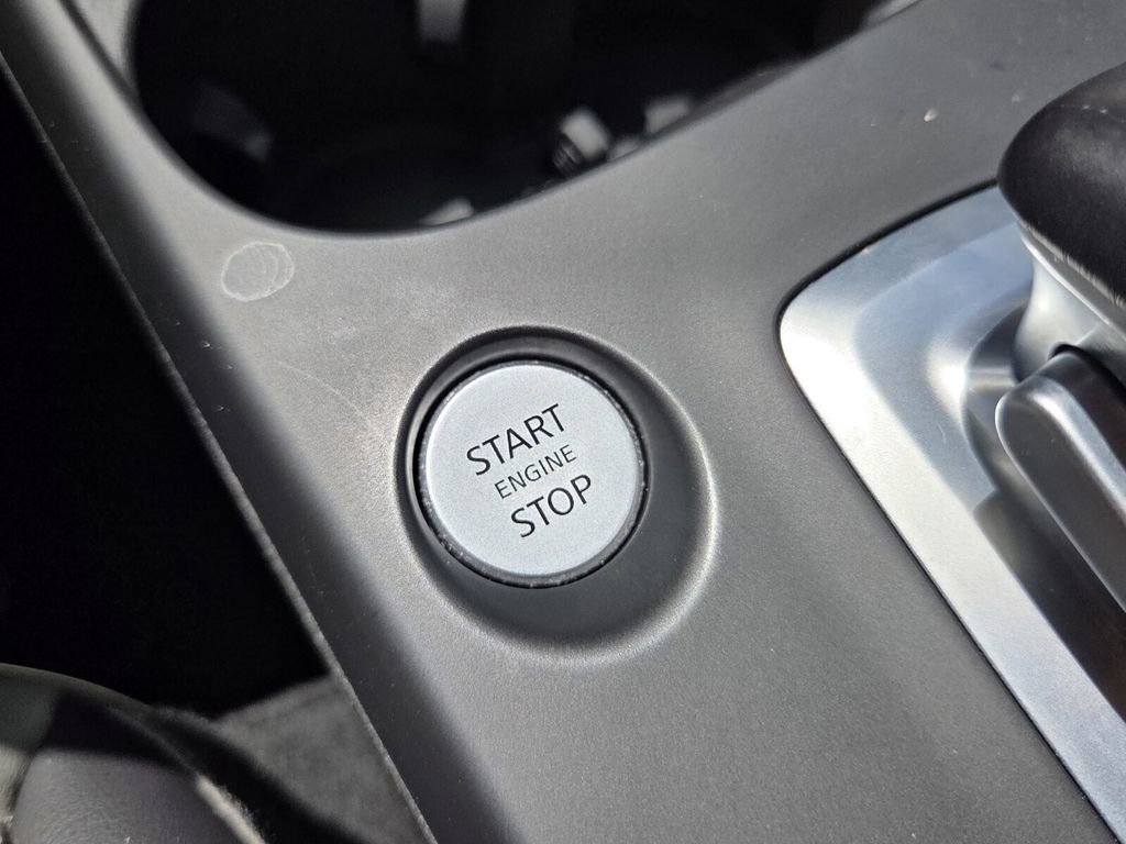 Used 2023 INFINITI QX50 Sensory image 24