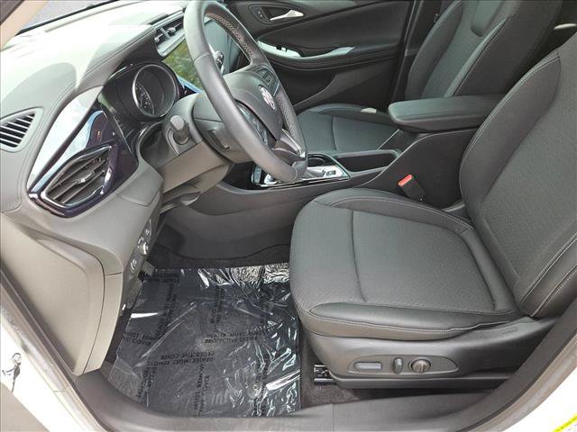 Used 2023 Buick Encore GX Select w/ Sport Touring Package FWD image 19
