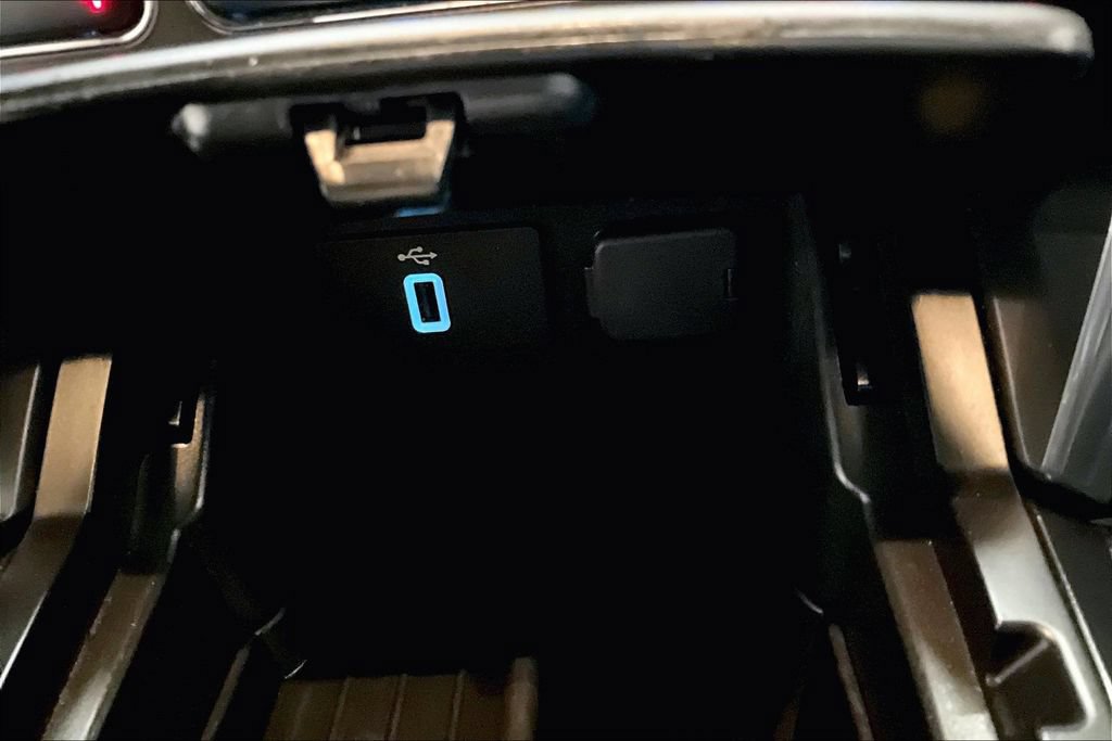 Used 2018 Ford Explorer Sport w/ Ford Safe & Smart Package AWD/4WD image 16