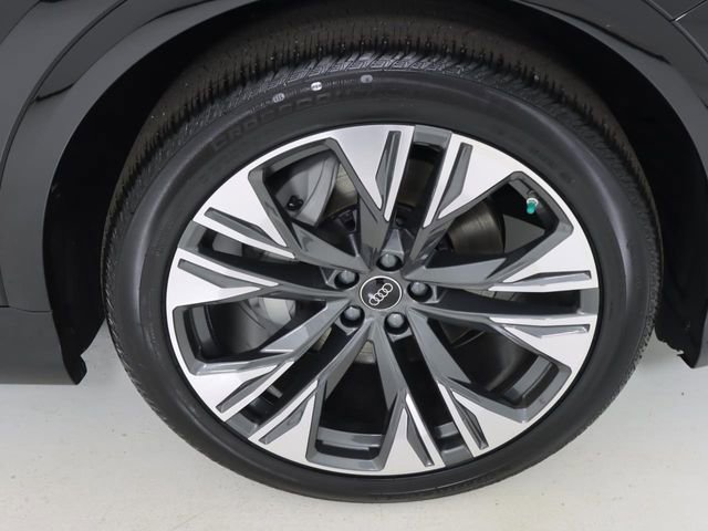 New 2026 Audi Q8 Premium Plus image 9