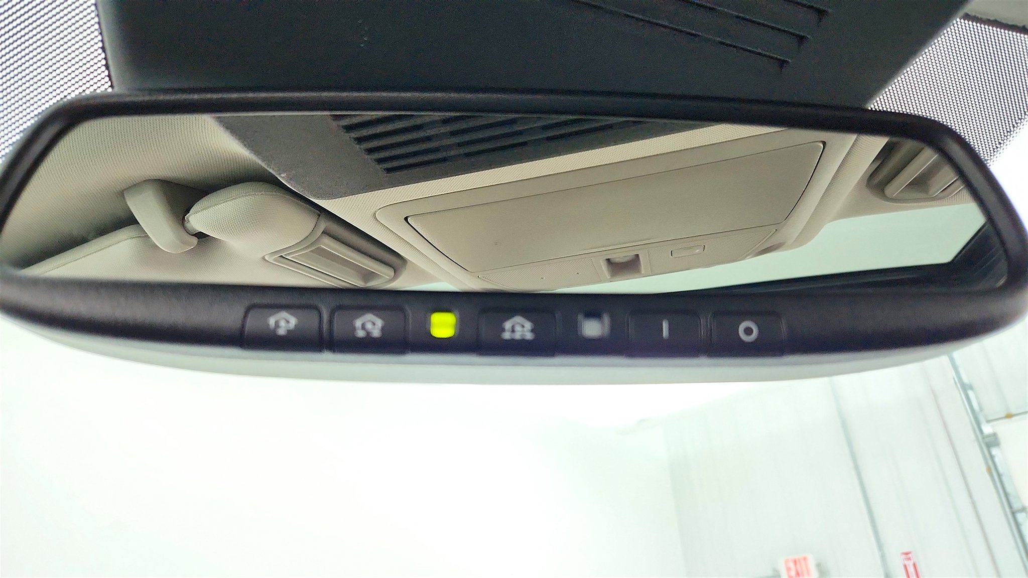 Used 2024 Nissan Armada SL w/ Captain's Chairs Package image 28