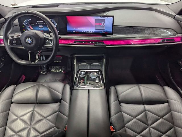 Used 2023 BMW 740i w/ Parking Assistance Package RWD image 6