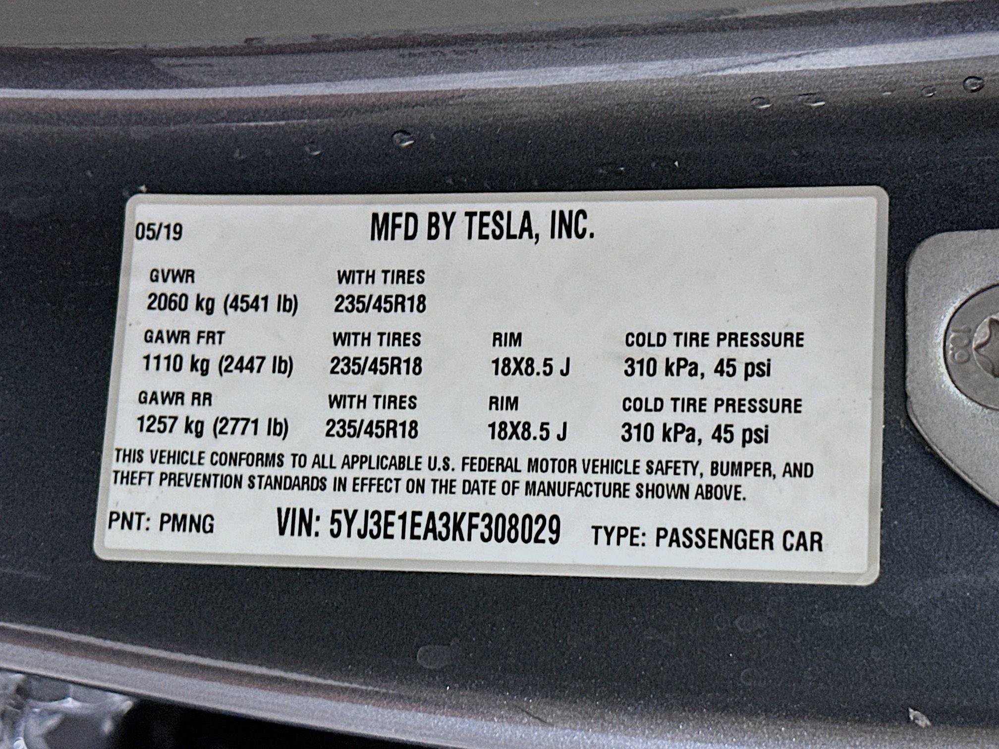 Used 2019 Tesla Model 3 Standard Range RWD image 12