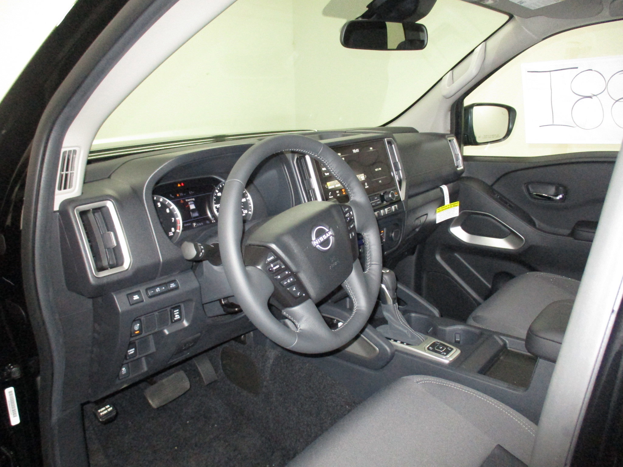 New 2026 Nissan Frontier SV w/ SV Convenience Package AWD/4WD image 15