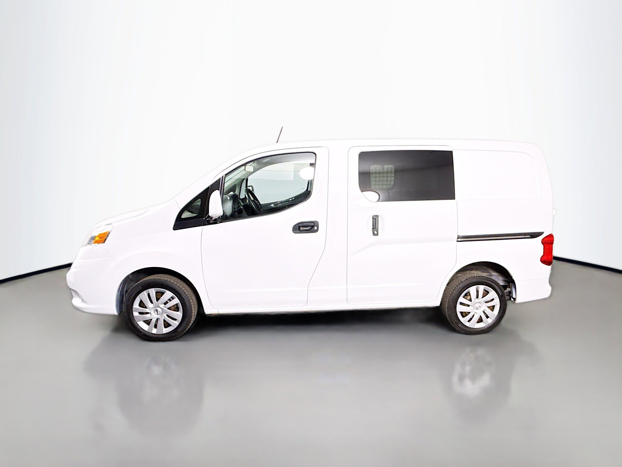 Used 2021 Nissan NV200 SV w/ Sliding Door Glass Package image 6