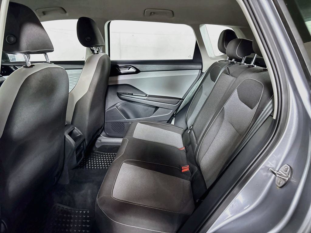 Certified 2024 Volkswagen Taos S AWD/4WD image 20