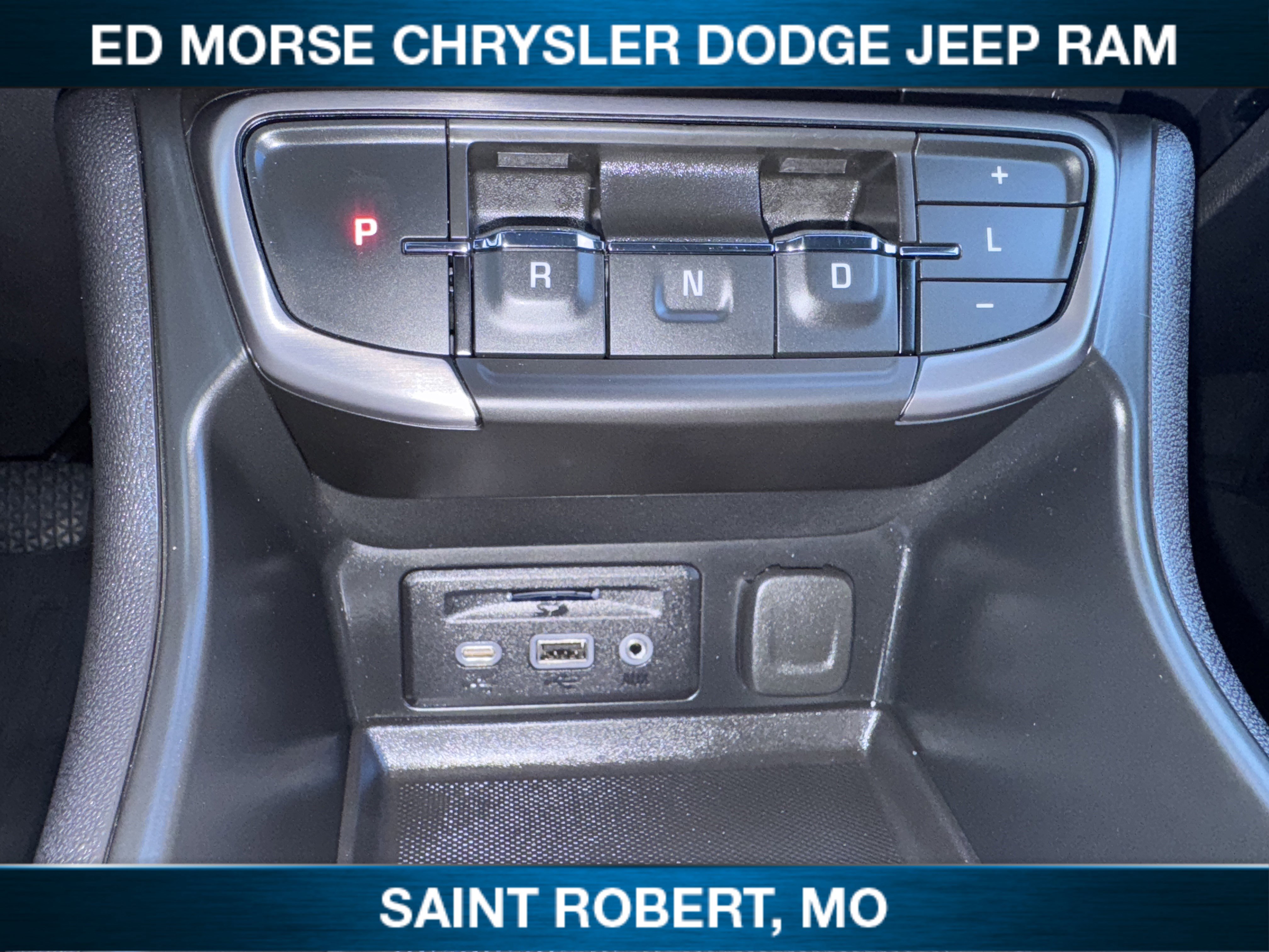 Used 2024 GMC Terrain AT4 image 18