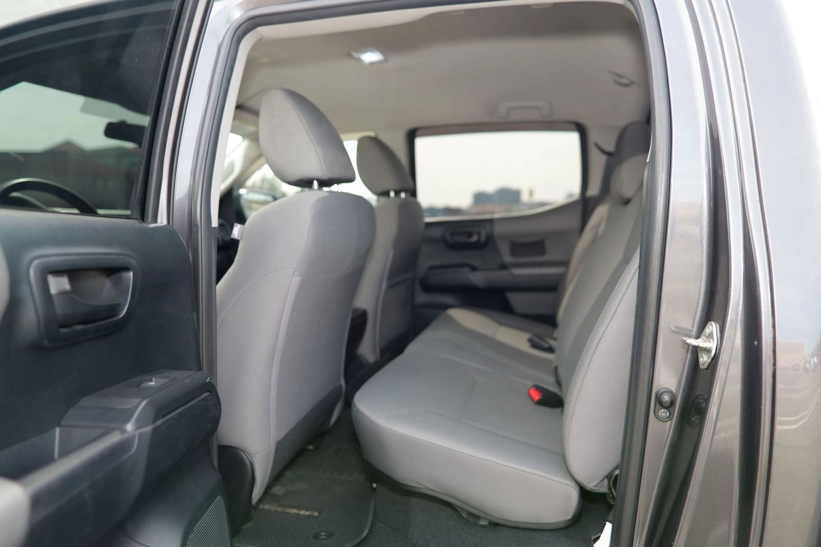 Used 2016 Toyota Tacoma SR RWD image 25