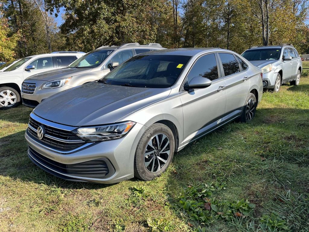 Used 2023 Volkswagen Jetta S image 6