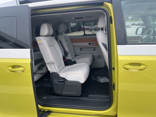 New 2025 Volkswagen ID. Buzz 1st Edition image 28