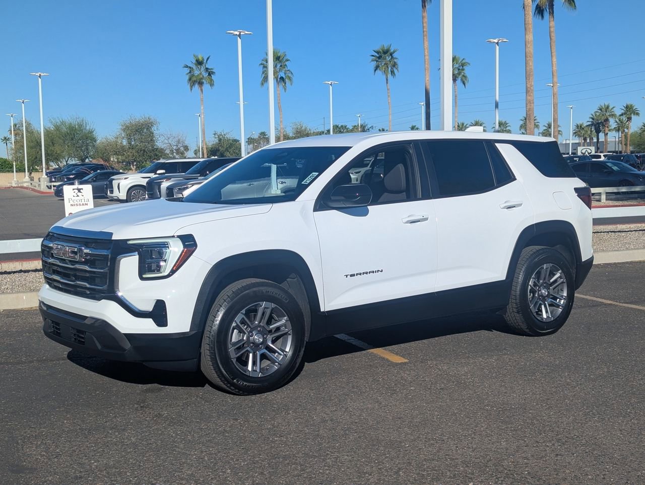 Used 2025 GMC Terrain Elevation image 2