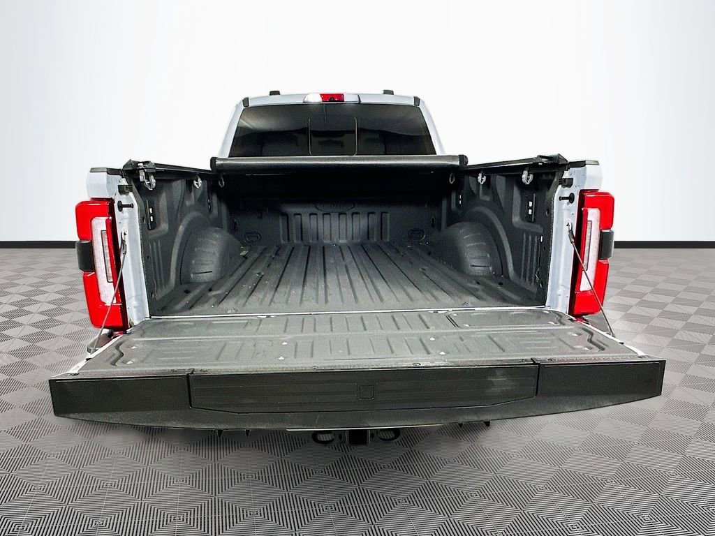 Certified 2025 Ford F250 Platinum image 27