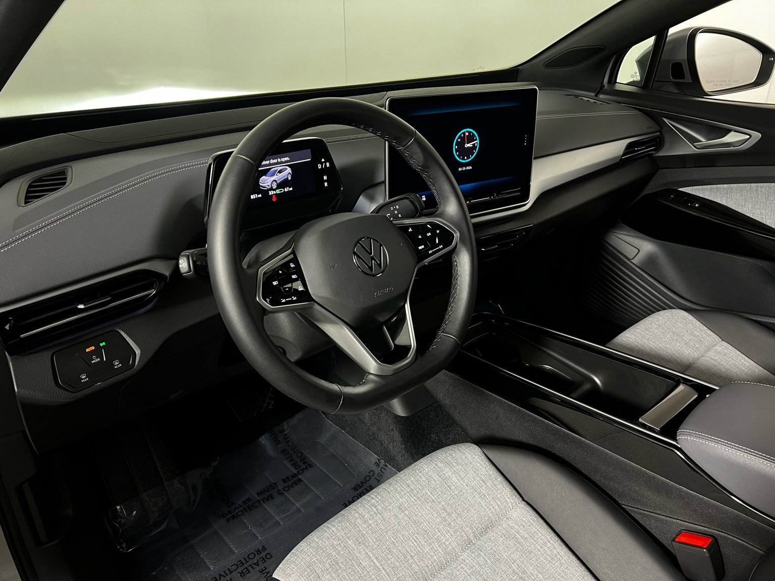 Used 2025 Volkswagen ID.4 Pro image 11