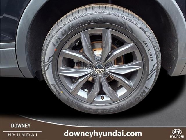 Used 2024 Volkswagen Tiguan SE image 6