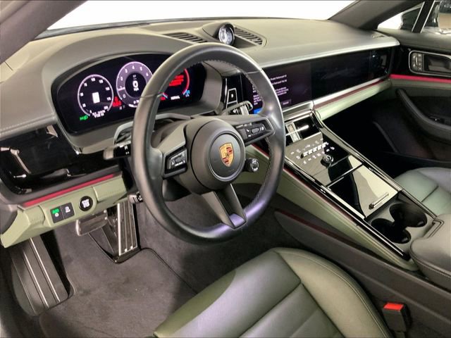 Used 2024 Porsche Panamera 4 image 4