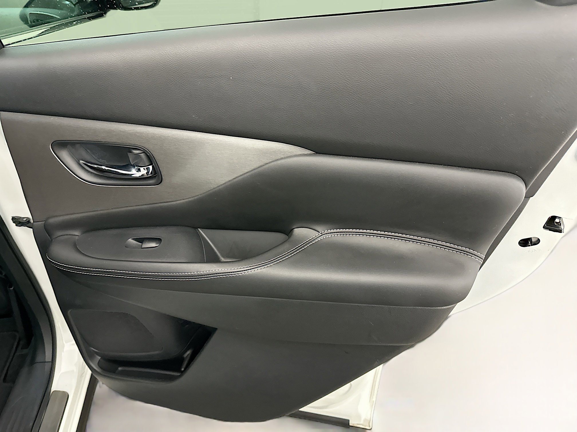 Used 2023 Nissan Murano SV w/ SV Midnight Edition Package image 30