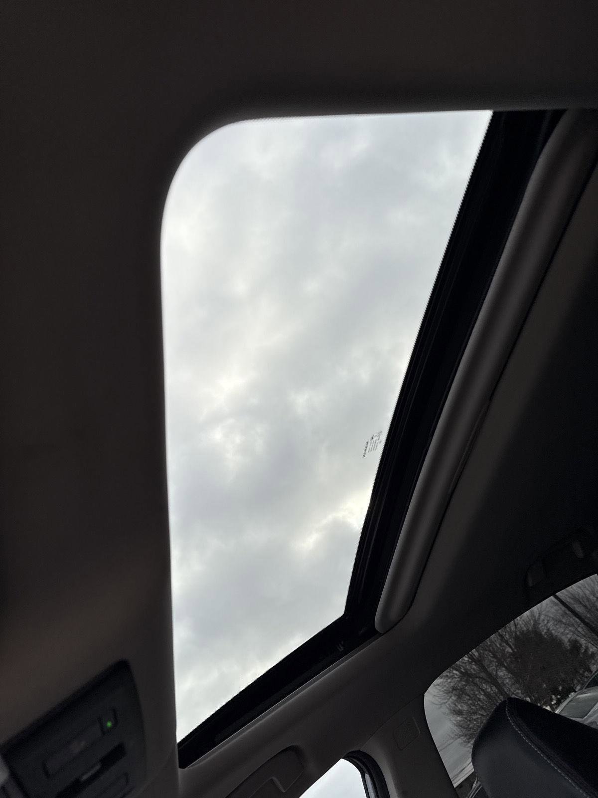 Used 2024 Nissan Altima 2.5 SR w/ SR Premium Package image 17