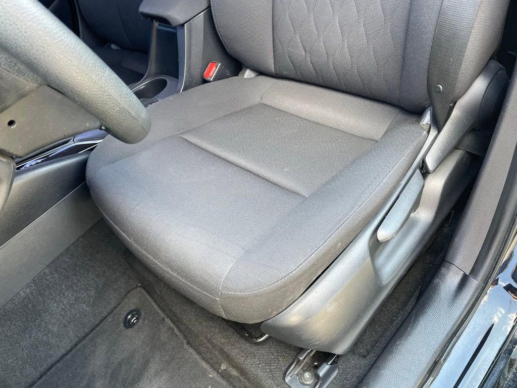 Used 2023 Toyota Corolla LE image 23