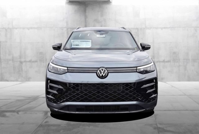 New 2026 Volkswagen Tiguan SE R-Line AWD/4WD image 4