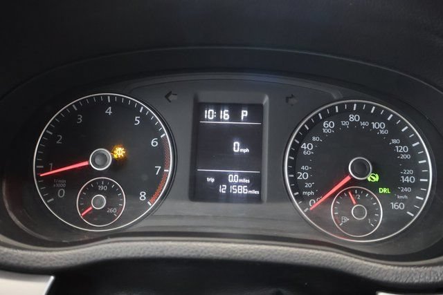 Used 2014 Volkswagen Passat 2.5 S FWD image 16