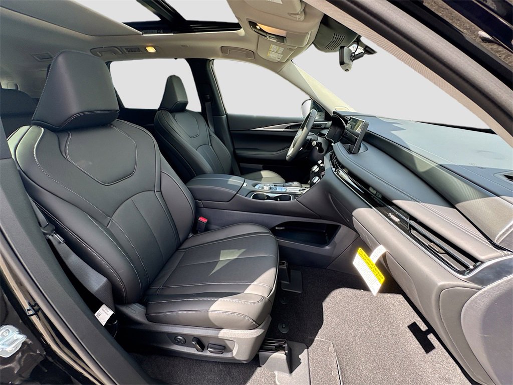 New 2026 INFINITI QX60 Luxe w/ Cargo Package image 31
