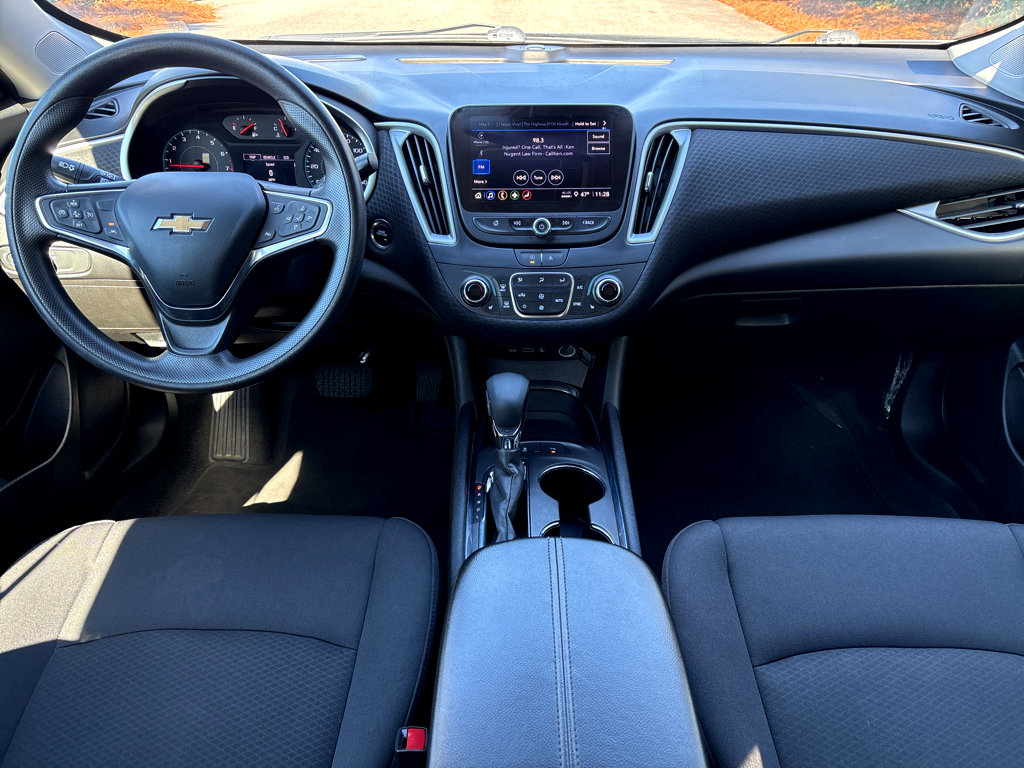 Used 2024 Chevrolet Malibu LT image 4