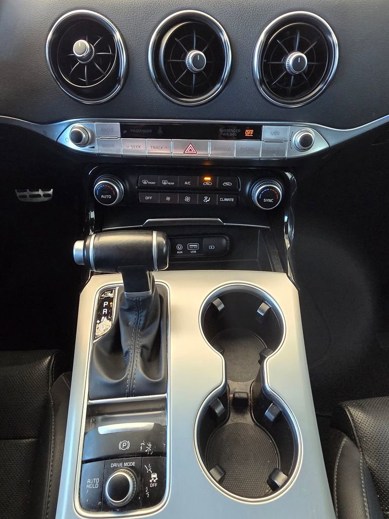 Used 2019 Kia Stinger GT image 30