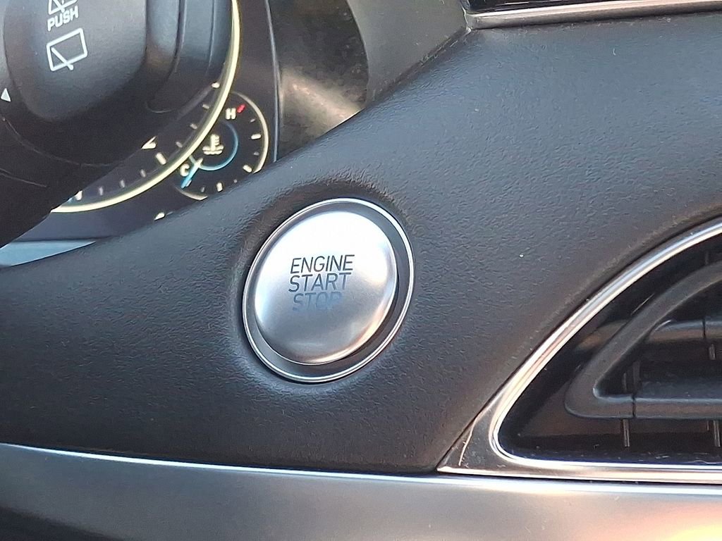 Used 2022 Hyundai Palisade Calligraphy image 23