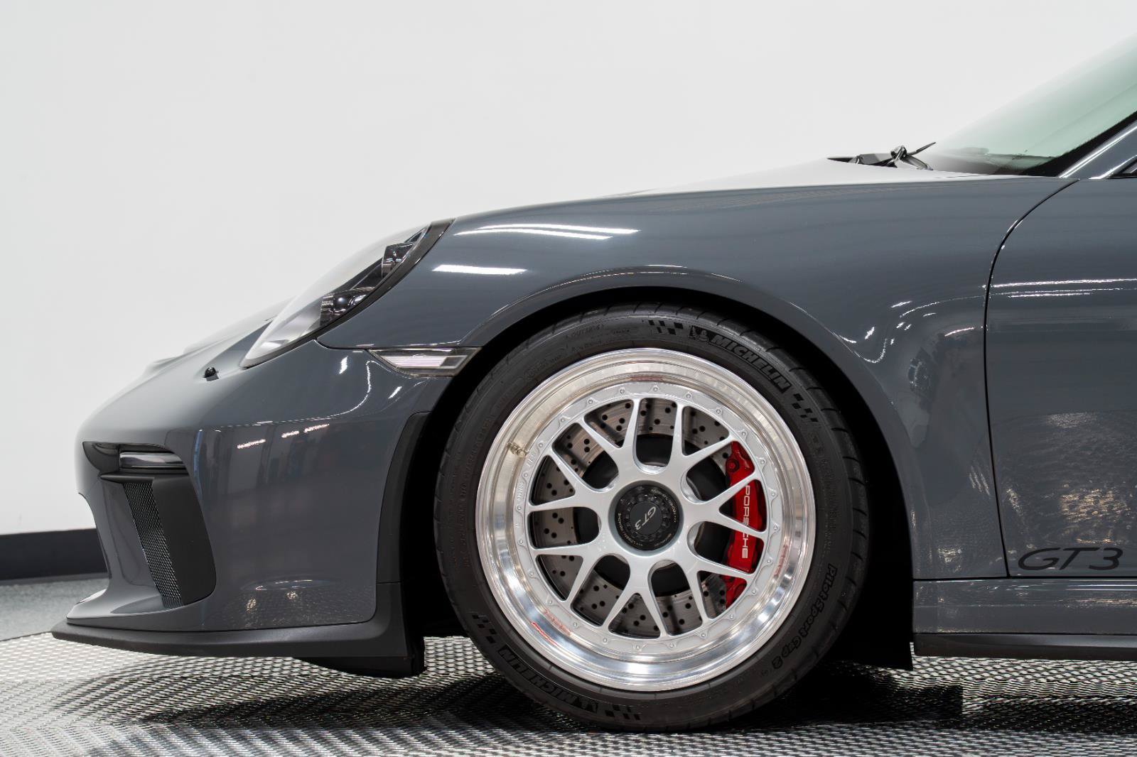 Used 2018 Porsche 911 GT3 RWD image 12