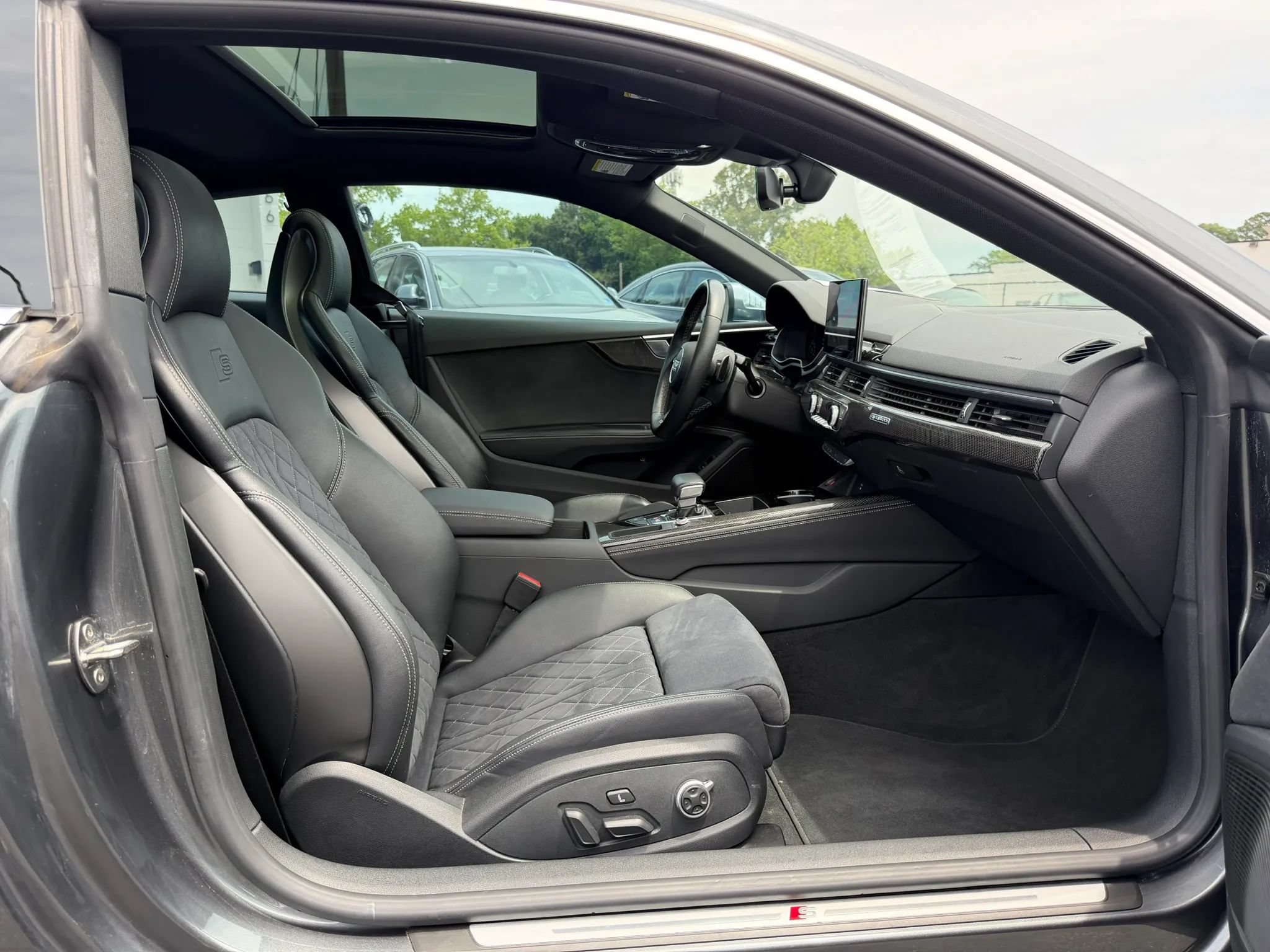 Used 2022 Audi S5 Premium Plus w/ Premium Plus AWD/4WD image 22