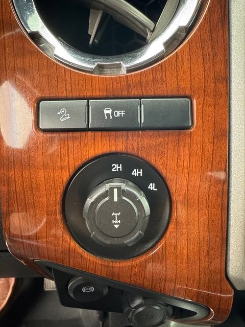 Used 2015 Ford F350 King Ranch w/ FX4 Off-Road Package AWD/4WD image 11