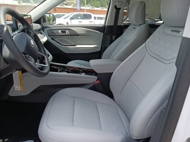 New 2026 Ford Explorer Platinum w/ LUX Leather Package AWD/4WD image 15