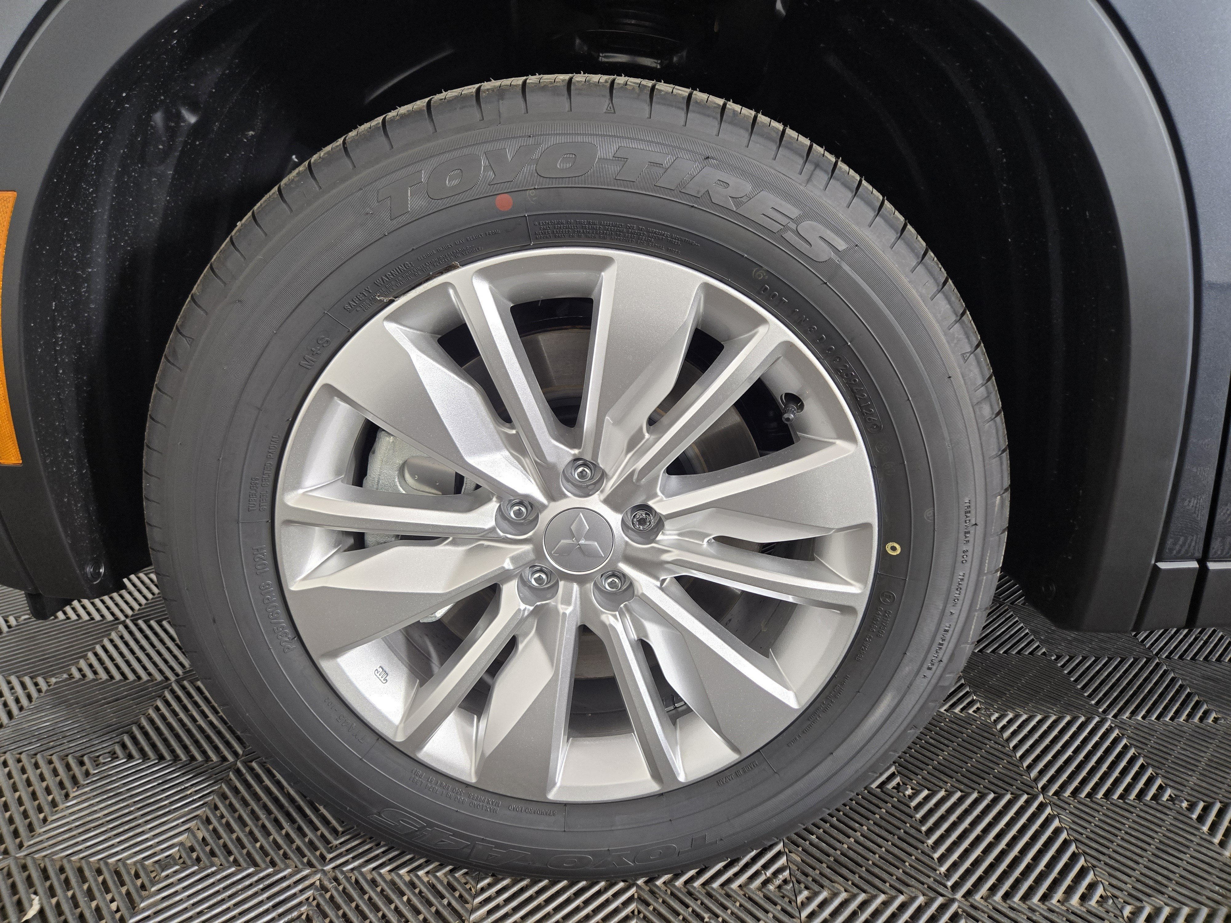 New 2026 Mitsubishi Outlander ES AWD/4WD image 33