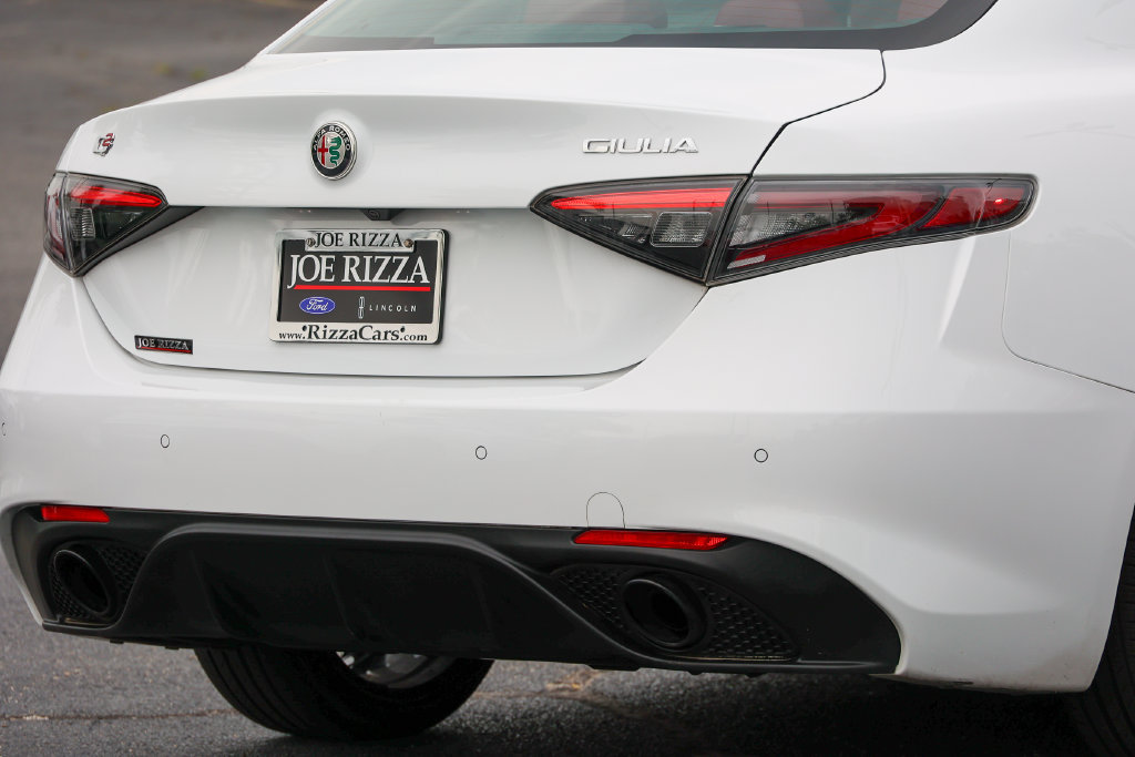 Used 2024 Alfa Romeo Giulia Veloce RWD image 30