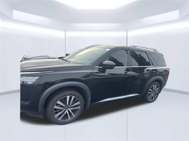 Used 2022 Nissan Pathfinder Platinum w/ Cargo Package AWD/4WD image 2