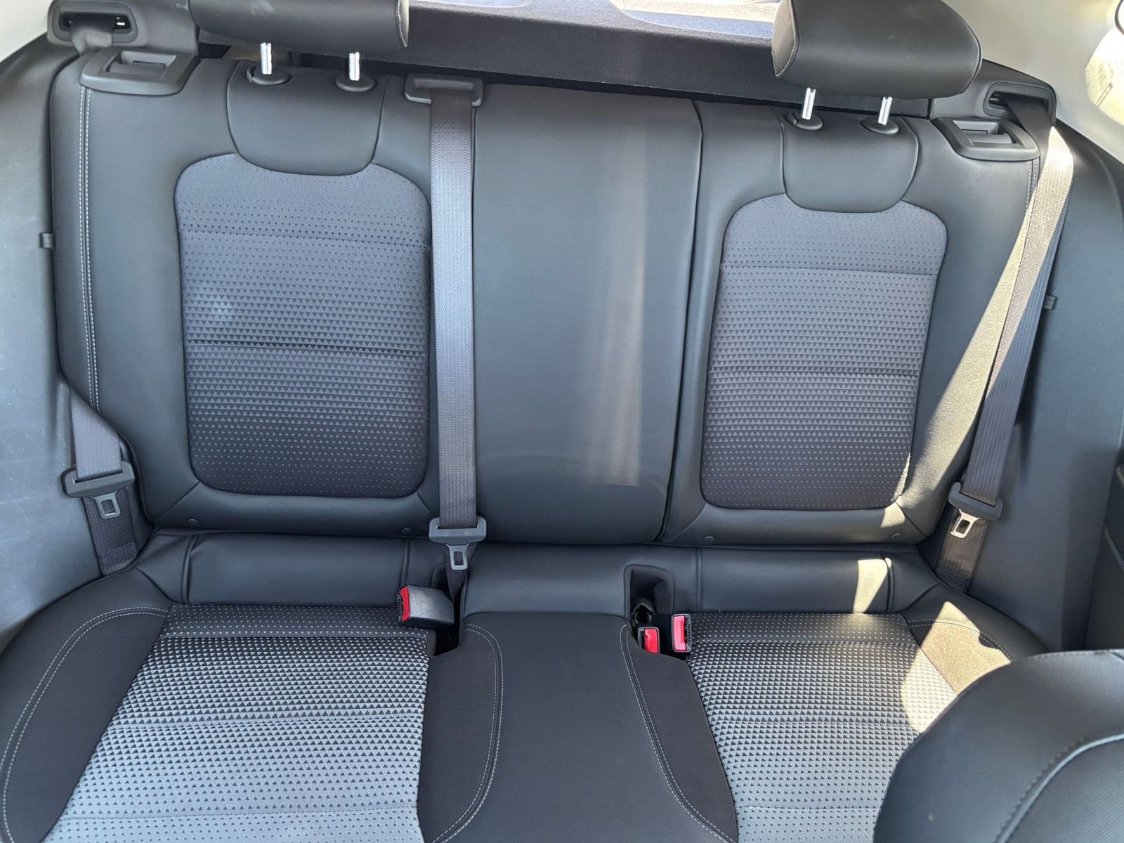 Used 2025 Chevrolet Trax LT FWD image 37