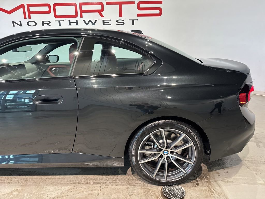 Used 2025 BMW 230i xDrive Coupe w/ Premium Package AWD/4WD image 6